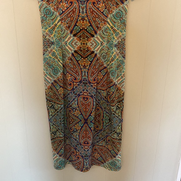 Maggie London size 8 vibrant colors short sleeve midi dress Worn once! - Picture 3 of 8